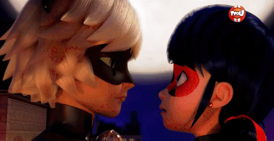 Featured image of post Miraculous Ladybug And Cat Noir Kiss Gif Their mission is to keep