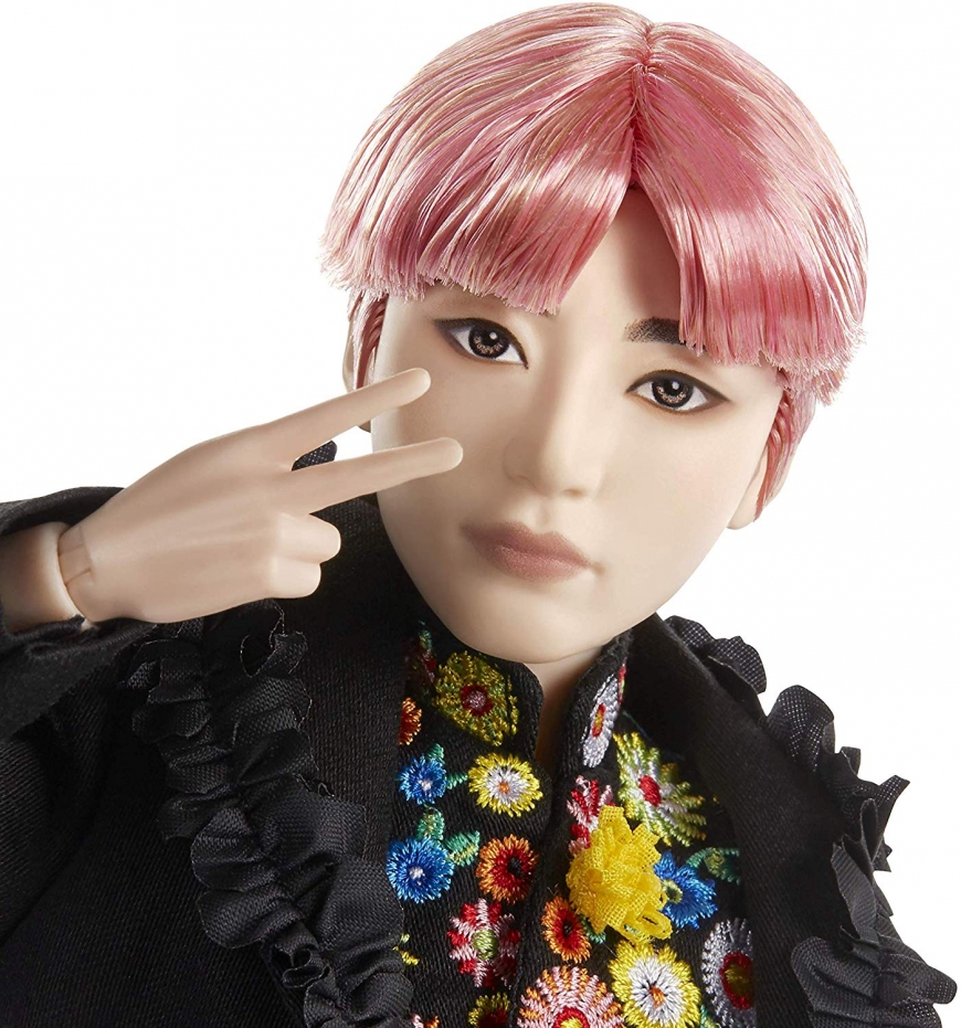 Mattel V BTS Prestige Doll