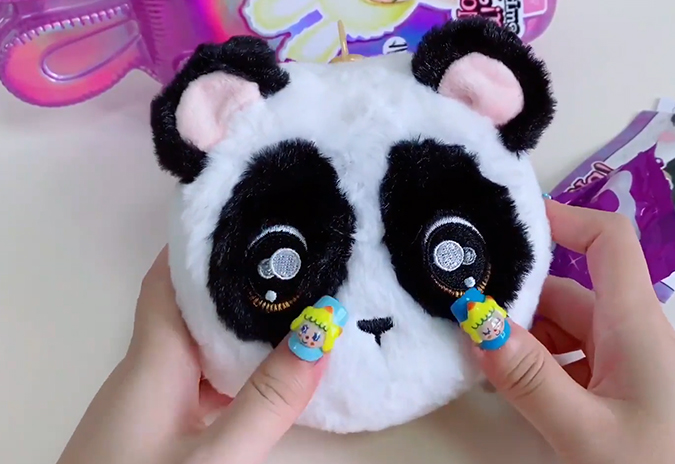 Na Na Na Surprise series 4 panda girl
