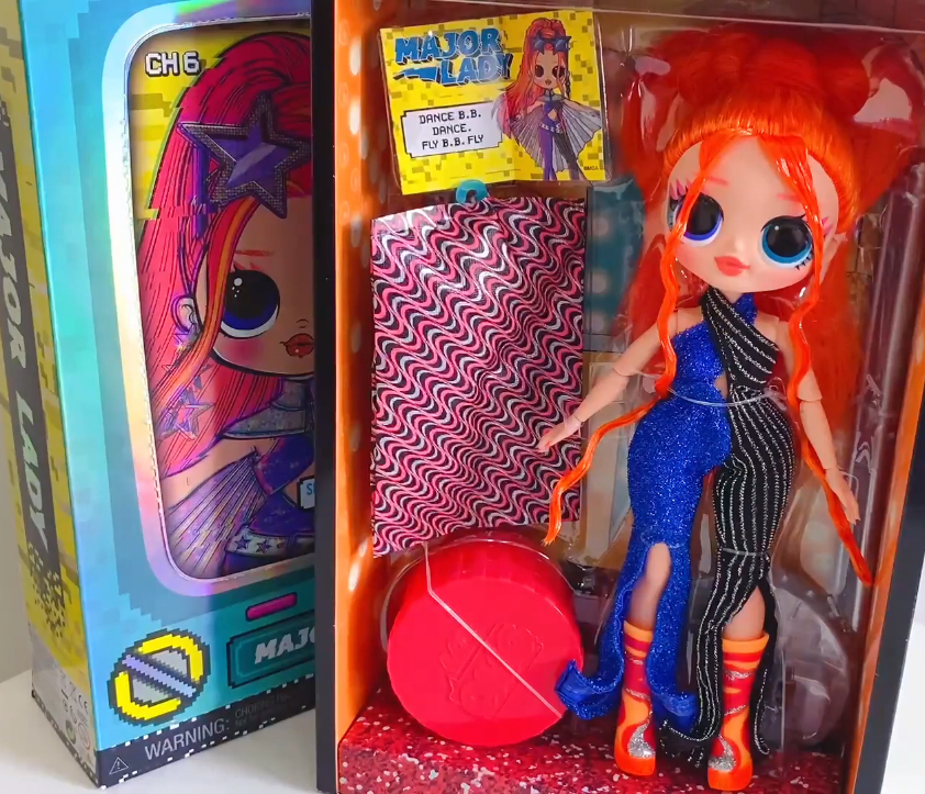 LOL OMG Dance Dance Dance Major Lady doll unboxing pictures