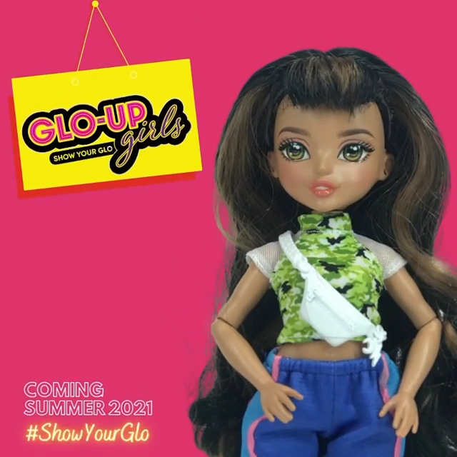 Glo Up Girls fashion dolls Far Out Toys