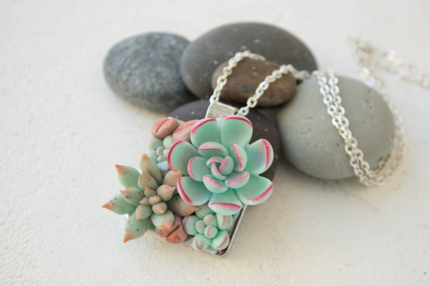 Succulents and Cacti in Jewelry, Hair Accessories and Decor