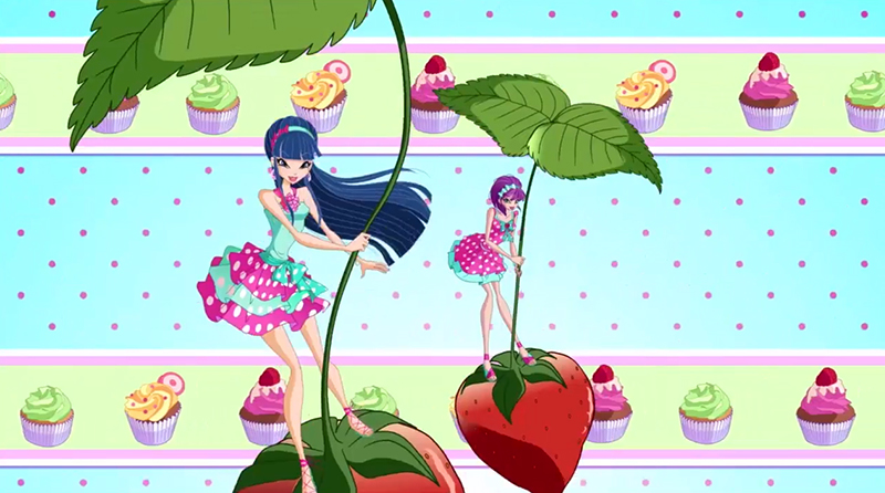 World of Winx season 2: Winx in super sweet strawberry outfits