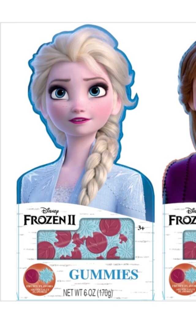 Frozen 2 new pictures of Elsa and Anna