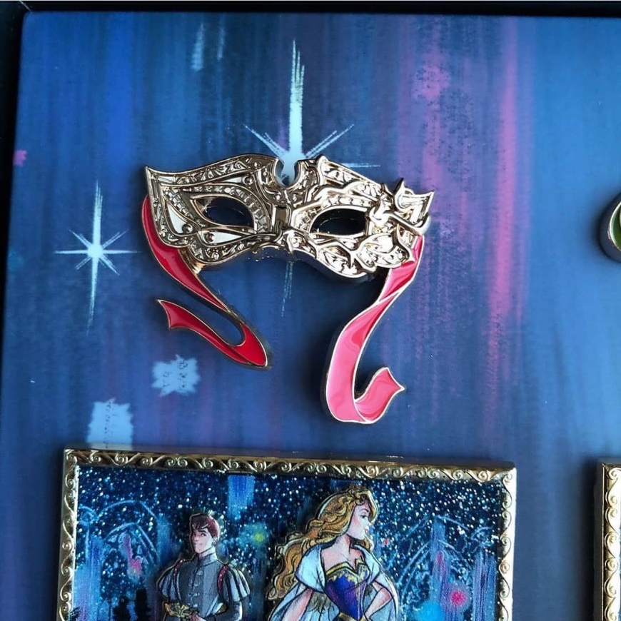 Disney Designer Collection: Midnight Masquerade Series LE D23 pins