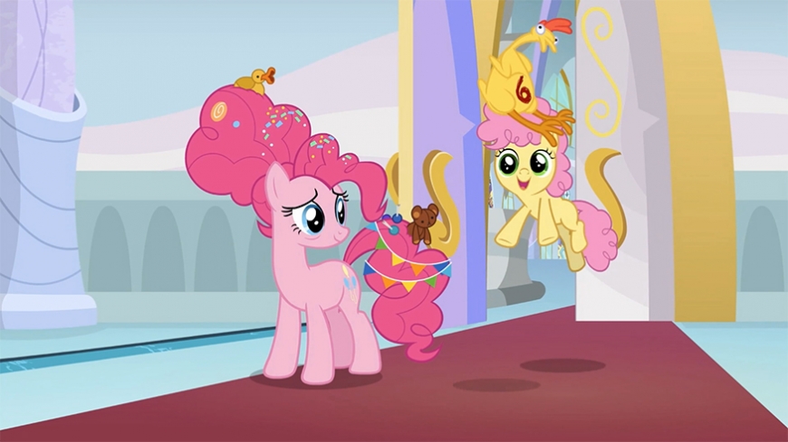 Grown-up older pony Pinkie Pie and her children from season 9 finale  26 episode