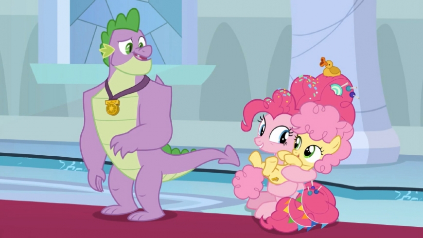 Grown-up older pony Pinkie Pie and her children from season 9 finale  26 episode