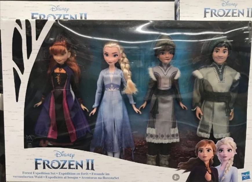 Frozen 2 doll set with Anna, Elsa, Ryder and Honeymaren