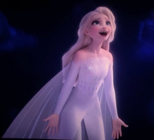 Frozen 2 final Elsa snow Queen Fifth element look