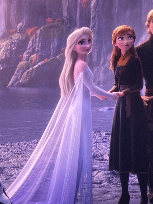 Frozen 2 Elsa new fifth element white dress