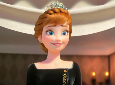 Anna queen of Arendelle Frozen 2 finale