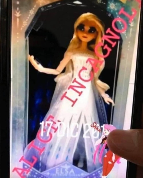 Disney Limited edition doll Frozen 2 Elsa Snow Queen 2020 in white dress