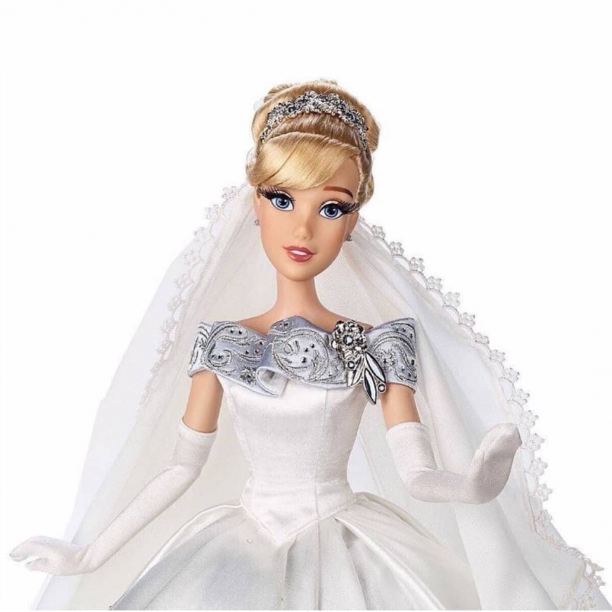 Disney Limited Edition dolls 2020 Cinderella and Prince Charming Platinum wedding set