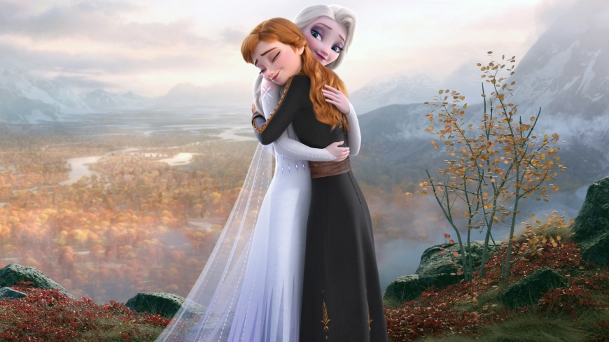 Frozen 2 hd wallpaper Elsa hugs Anna