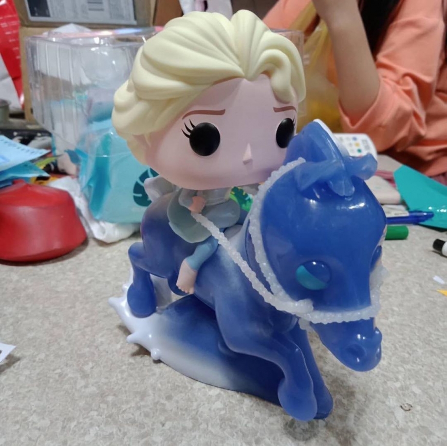 Funko Pop Frozen 2 Elsa riding horse