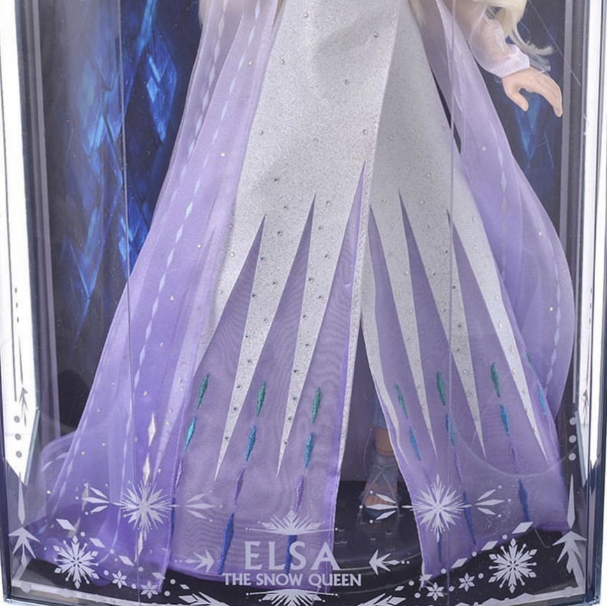 Updated with links. New detailed pictures of Elsa and Anna Frozen 2 17” Limited Edition dolls - Elsa Snow Queen and Anna Queen dolls