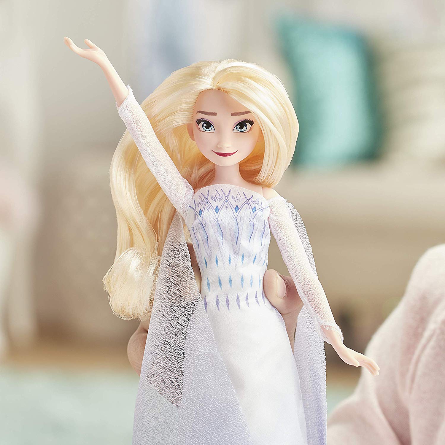 Anna and elsa barbie doll hotsell clothes