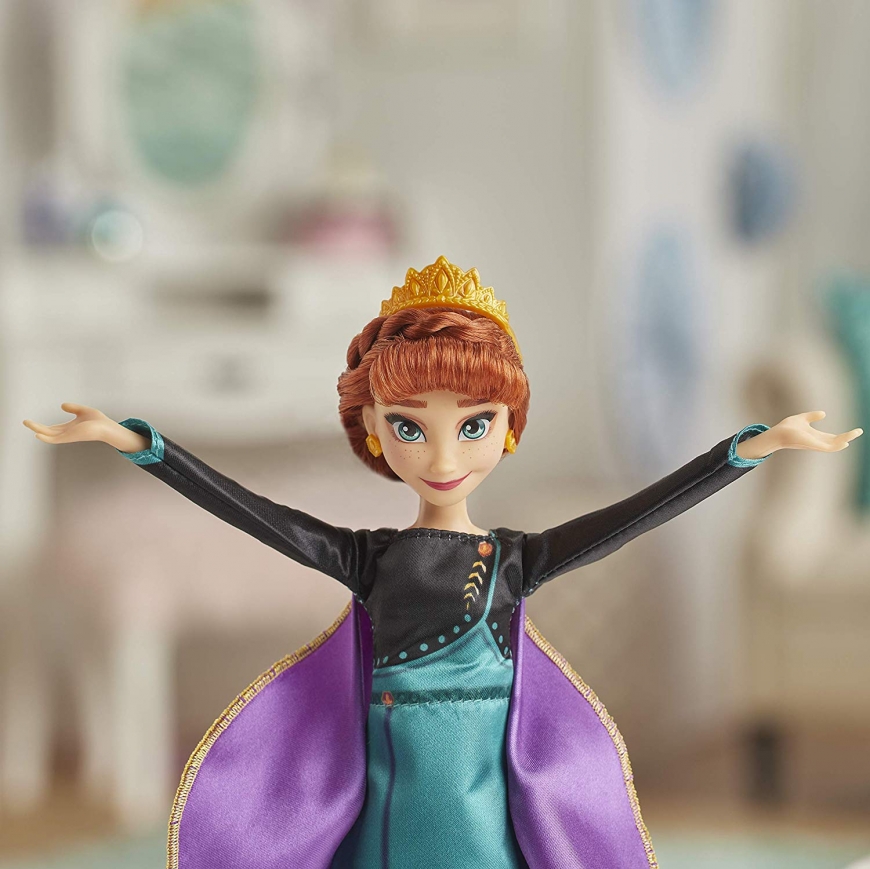 Frozen 2 Anna queen doll singing