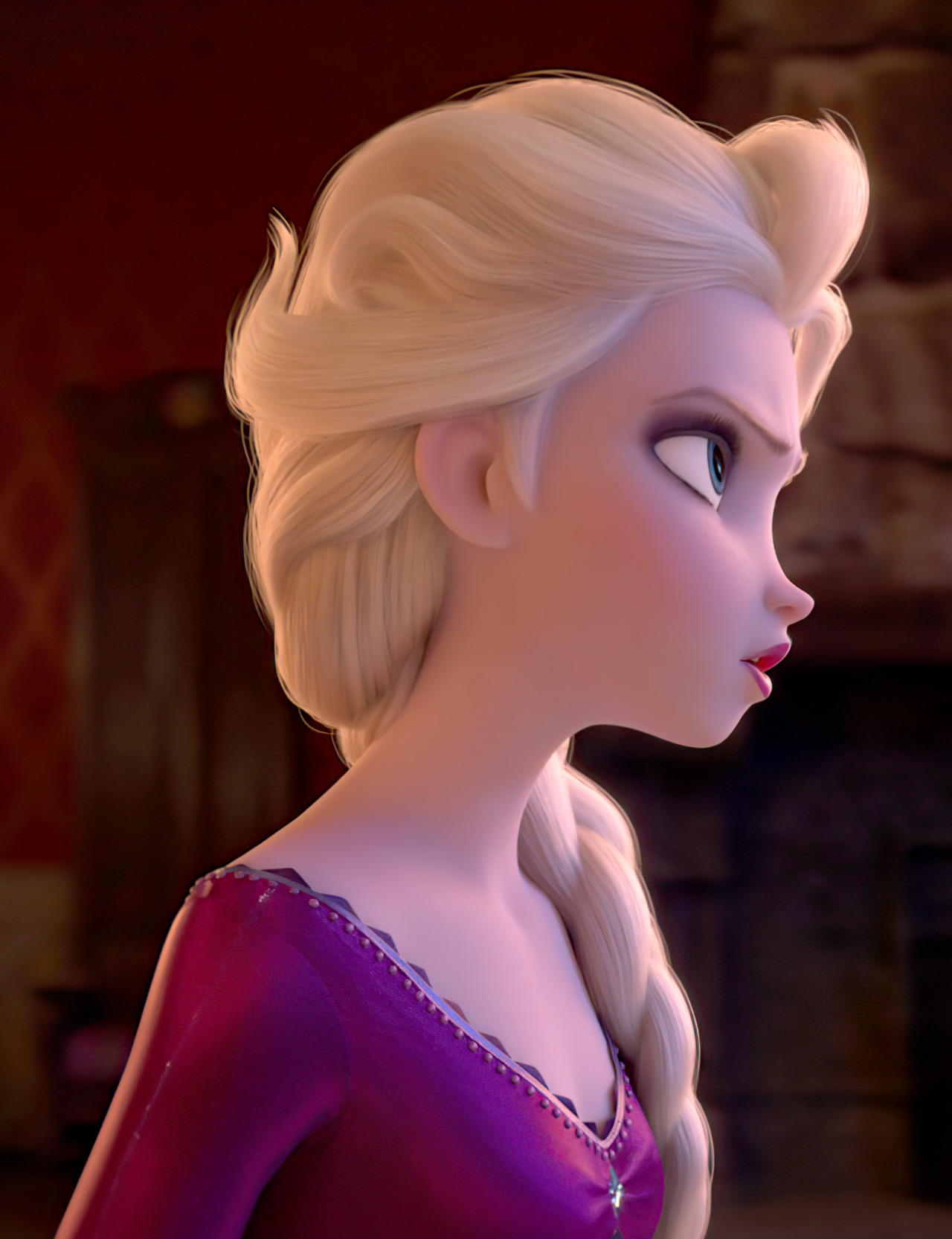 Lots of big and beautiful pictures of Elsa from Frozen 2 movie 