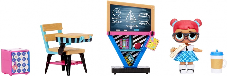 LOL Surprise Furniture 3 series: Classroom - Teacher's Pet