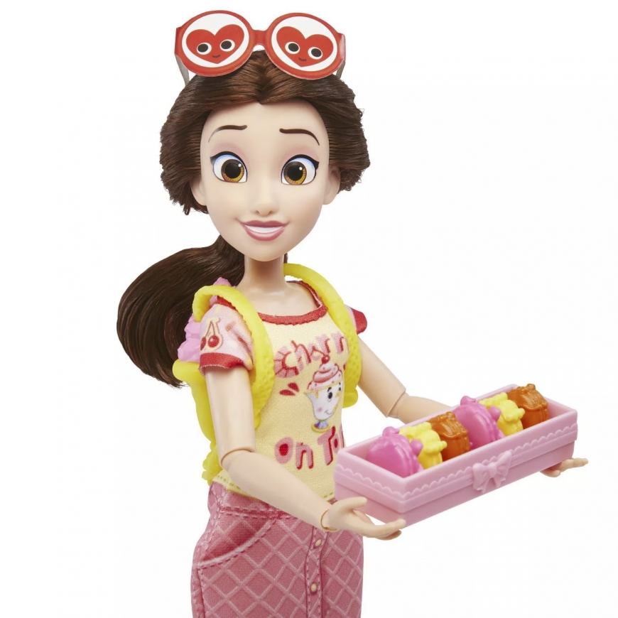 Hasbro Disney Princess Squad Belle Story Pack doll