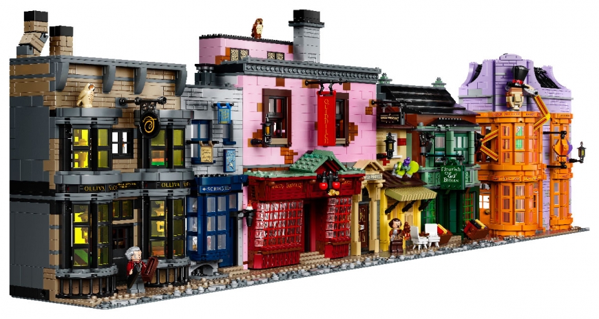 Huge LEGO Harry Potter Diagon Alley 75978 set 2020