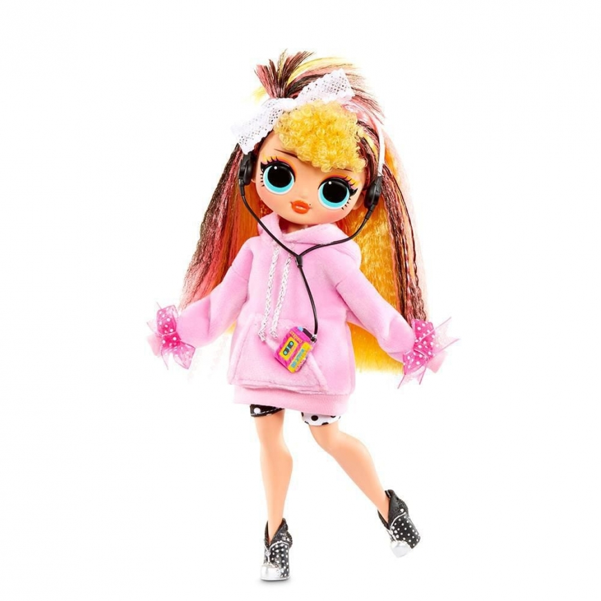 LOL OMG Remix doll Pop BB second outfit