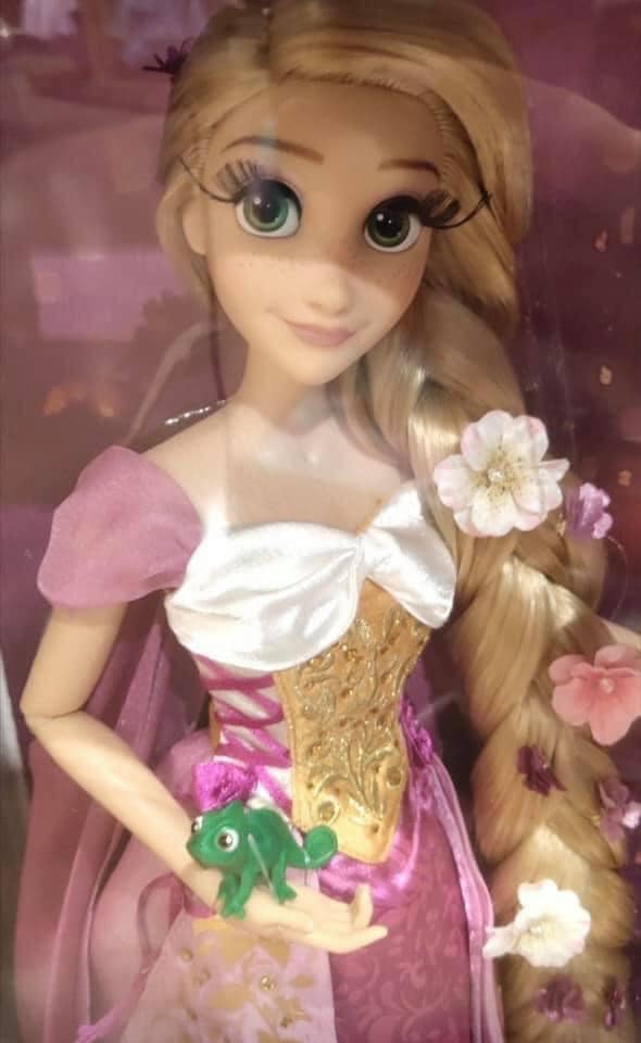 Tangled 10 years anniversary Rapunzel Limited Edition doll 2020.
