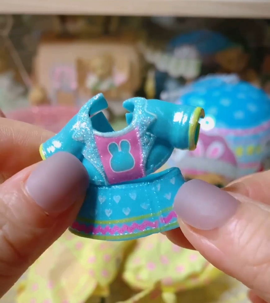 LOL Surprise Spring Sparkle Chick-A-Dee doll unboxing pictures