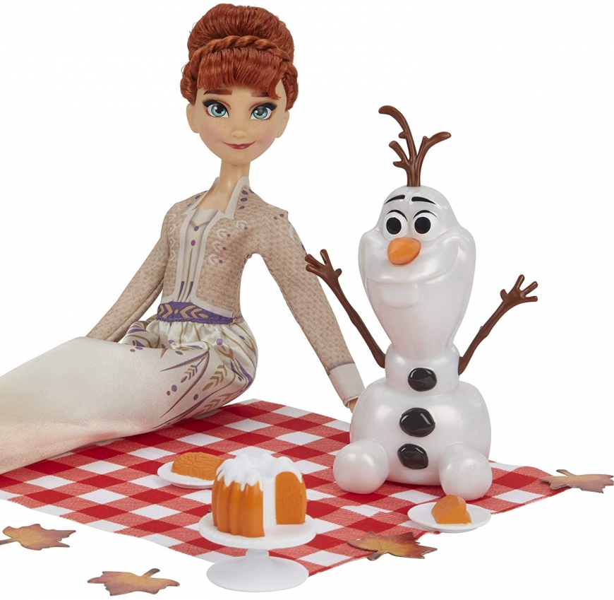 Frozen 2 Anna and Olaf's Autumn Picnic doll