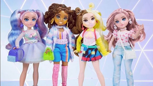 GloUp Girls dolls
