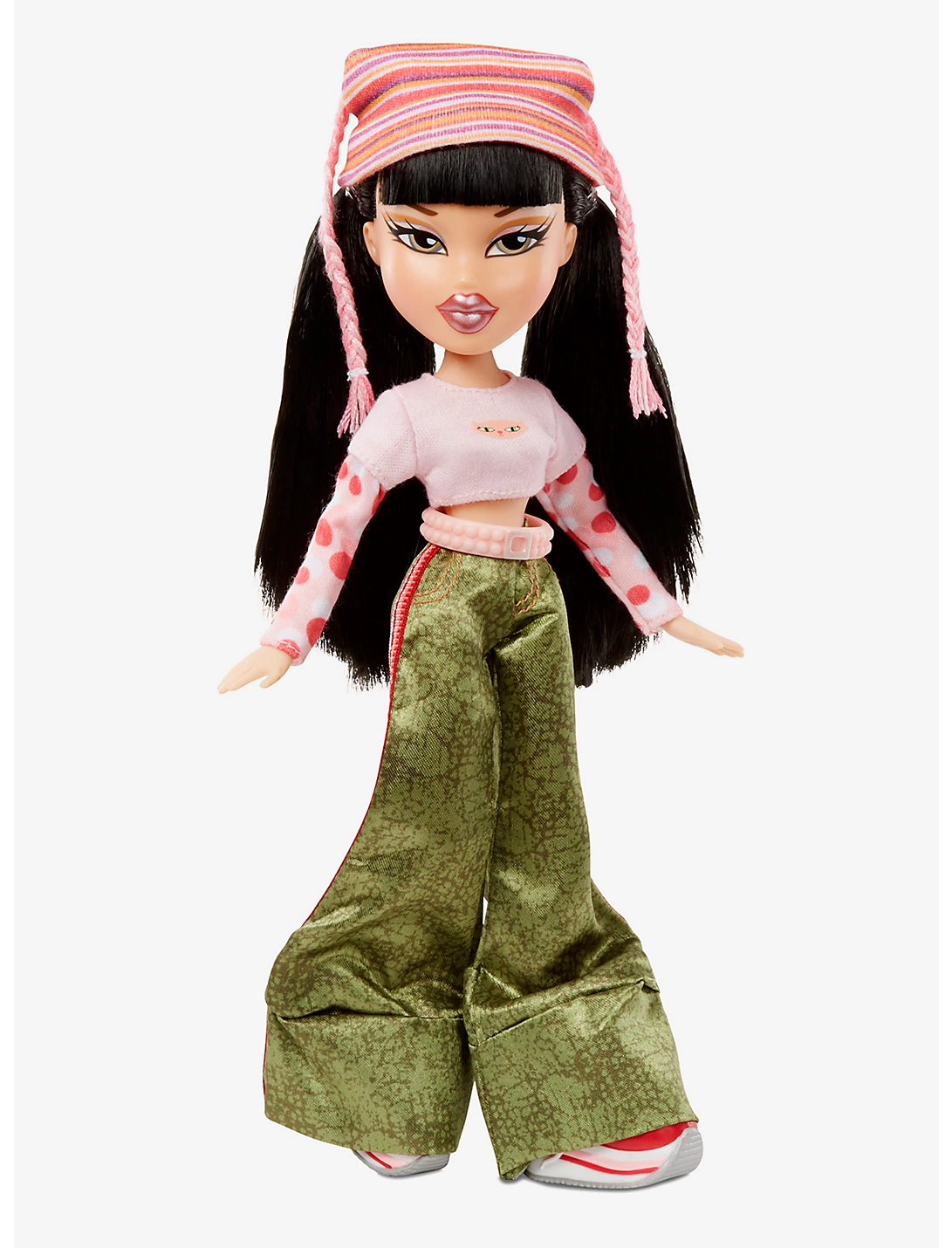 Can anyone identify this doll? Same outfit + necklace as New Year's  CeleBratzion Yasmin? : r/Bratz