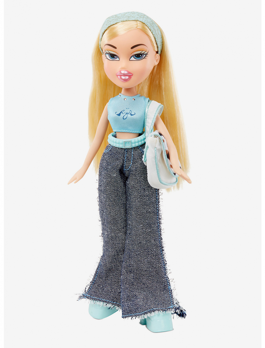 Bratz 2021 original doll Cloe