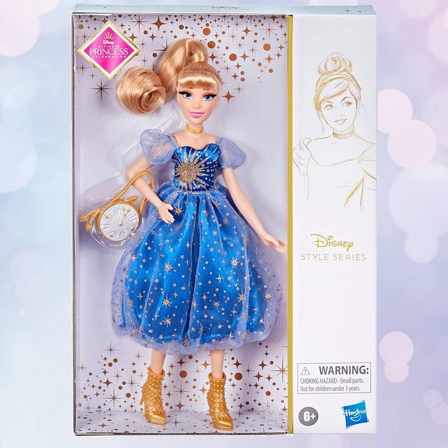 Disney Princess Style Series Ultimate Princess Celebration Cinderella doll