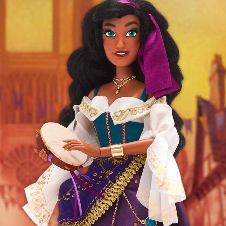 Disney Limited Edition Esmeralda 25 annivery doll 2021.