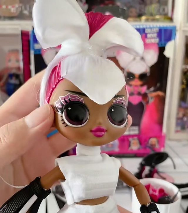 LOL OMG Movie Magic Spirit Queen doll