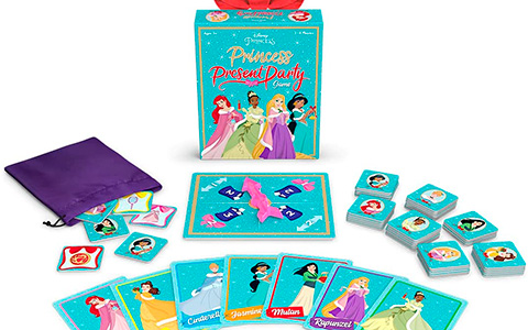 Funko Disney Princess Holiday Present Party Card Game