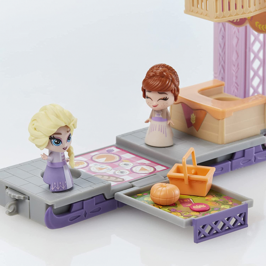 Disney Frozen 2 Twirlabouts Picnic Playset Sled-to-Castle with Elsa and Anna