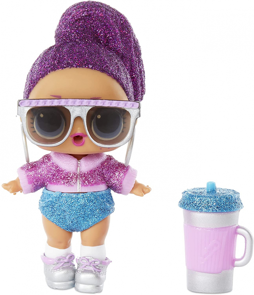 LOL Surprise Winter Chill Hangout Spaces Furniture Playset with Bling Queen Doll