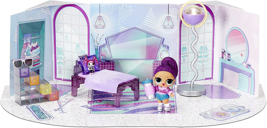 LOL Surprise Winter Chill Hangout Spaces Furniture Playset with Bling Queen Doll