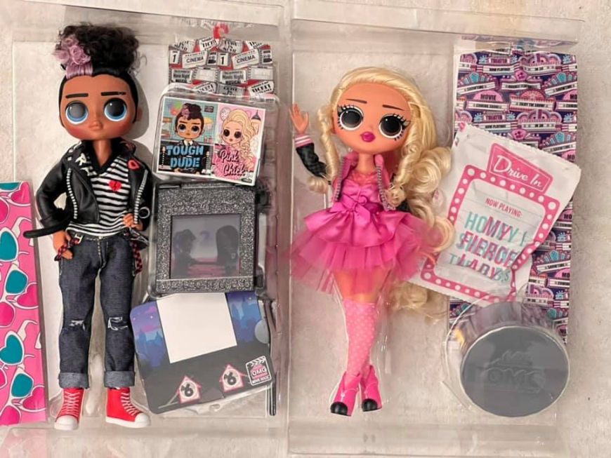 LOL OMG Movie Magic 2-pack dolls set with Tough Dude and Pink Chick dolls in real life pictures