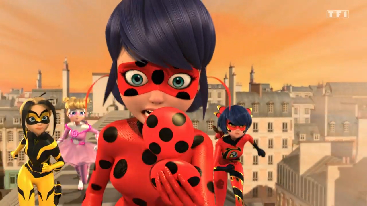 WILL LADYBUG AND CAT NOIR REVEAL THEIR IDENTITIES IN THE FILM?? 