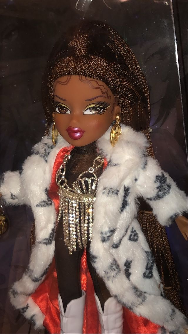 Bratz Designer GCDS Sasha 2021 doll in real life pictures