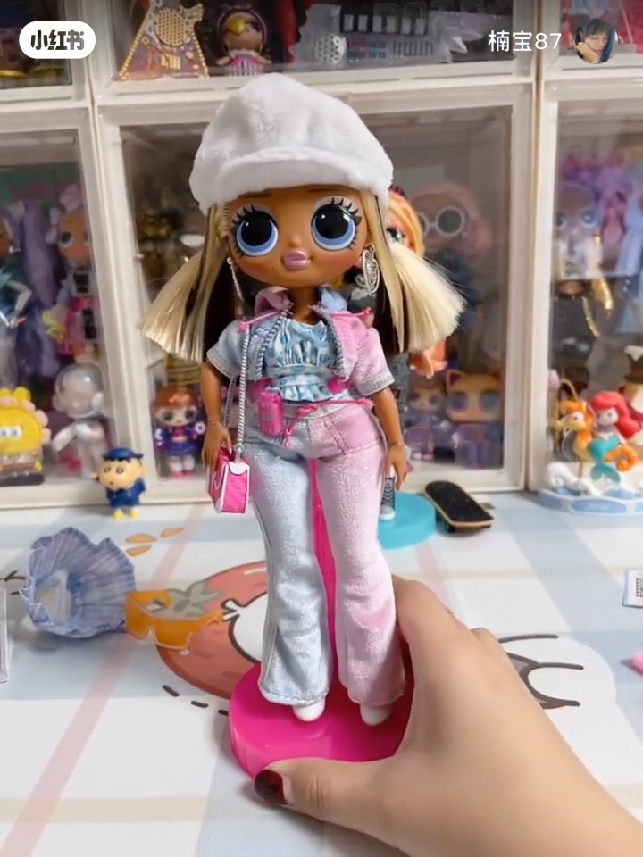 LOL OMG Series 5 dolls: Skatepark Q.T. and Trendsetter 