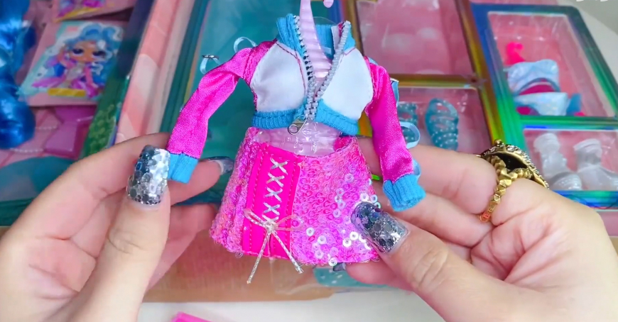 LOL OMG Queens dolls Splash Beauty doll unboxing