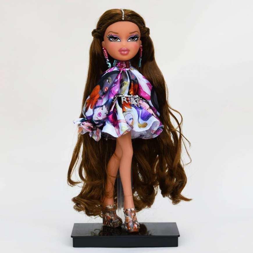 Bratz GCDS Collector 2021 doll