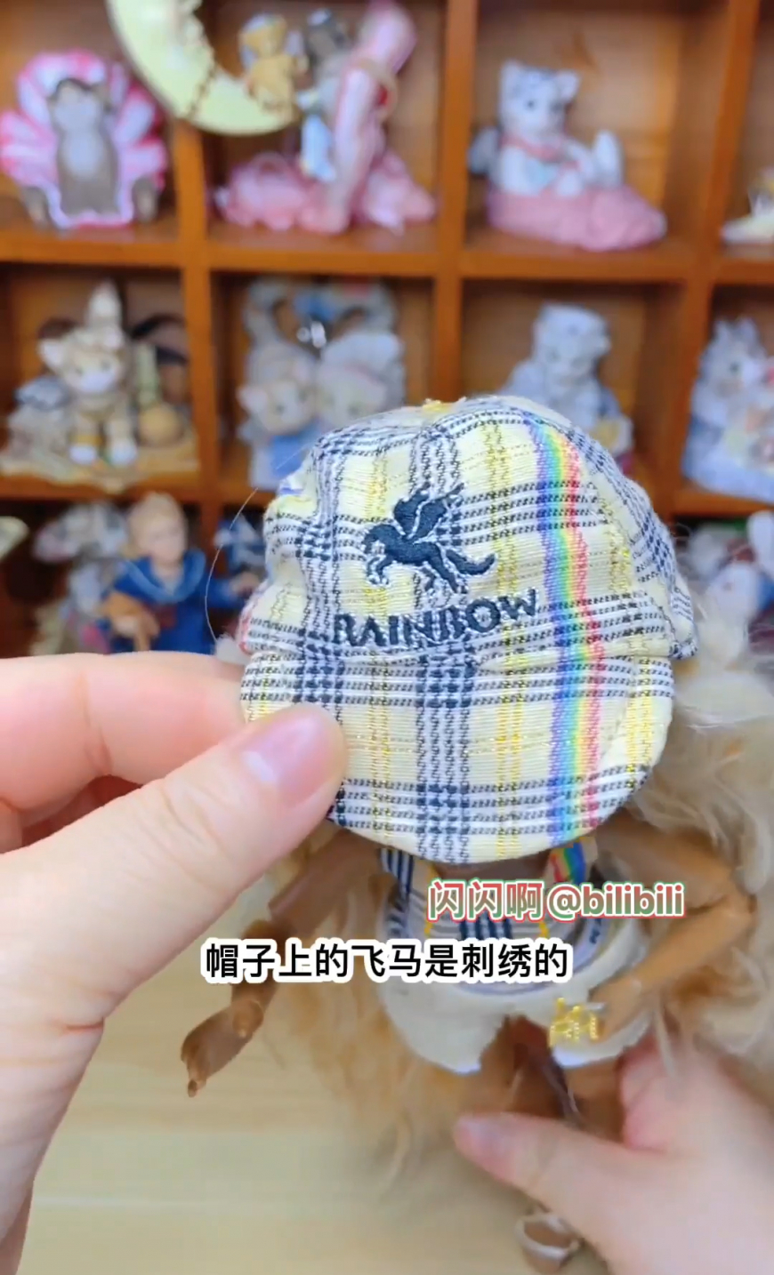 Rainbow High Pacific Coast Harper Dun doll unboxing