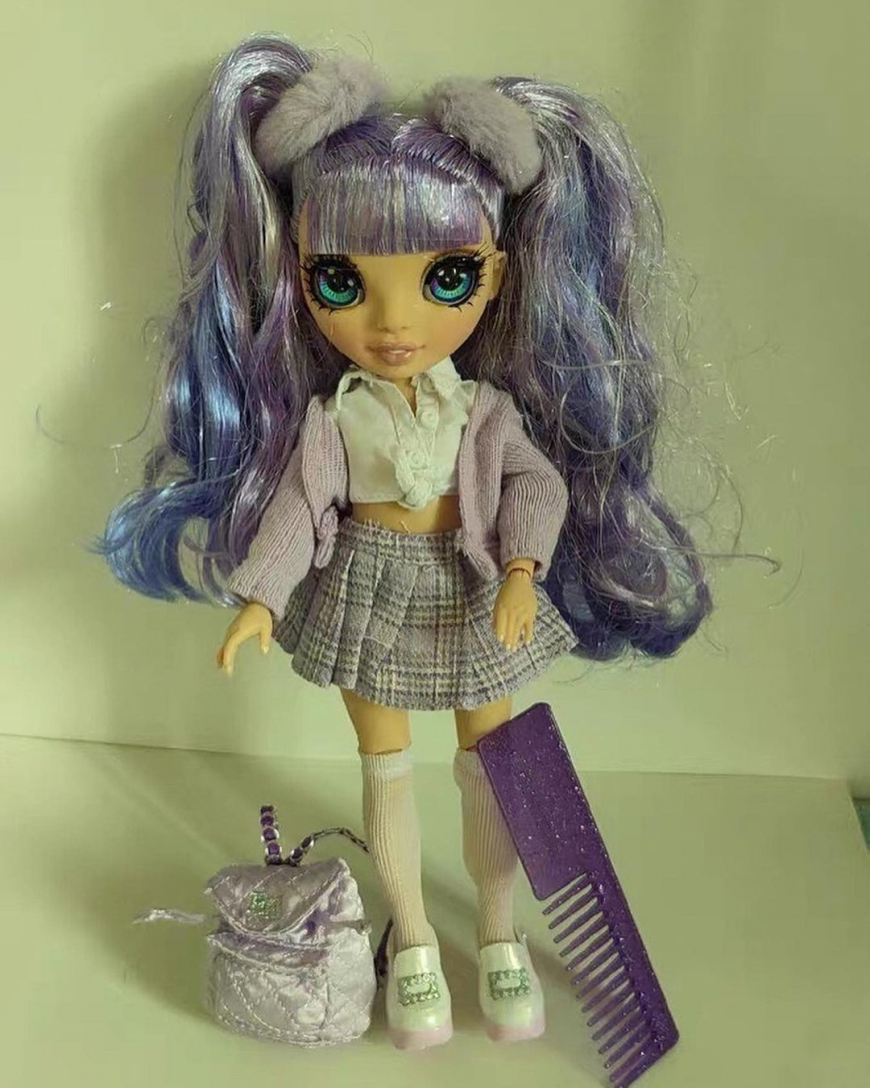 Rainbow High Junior High Violet doll