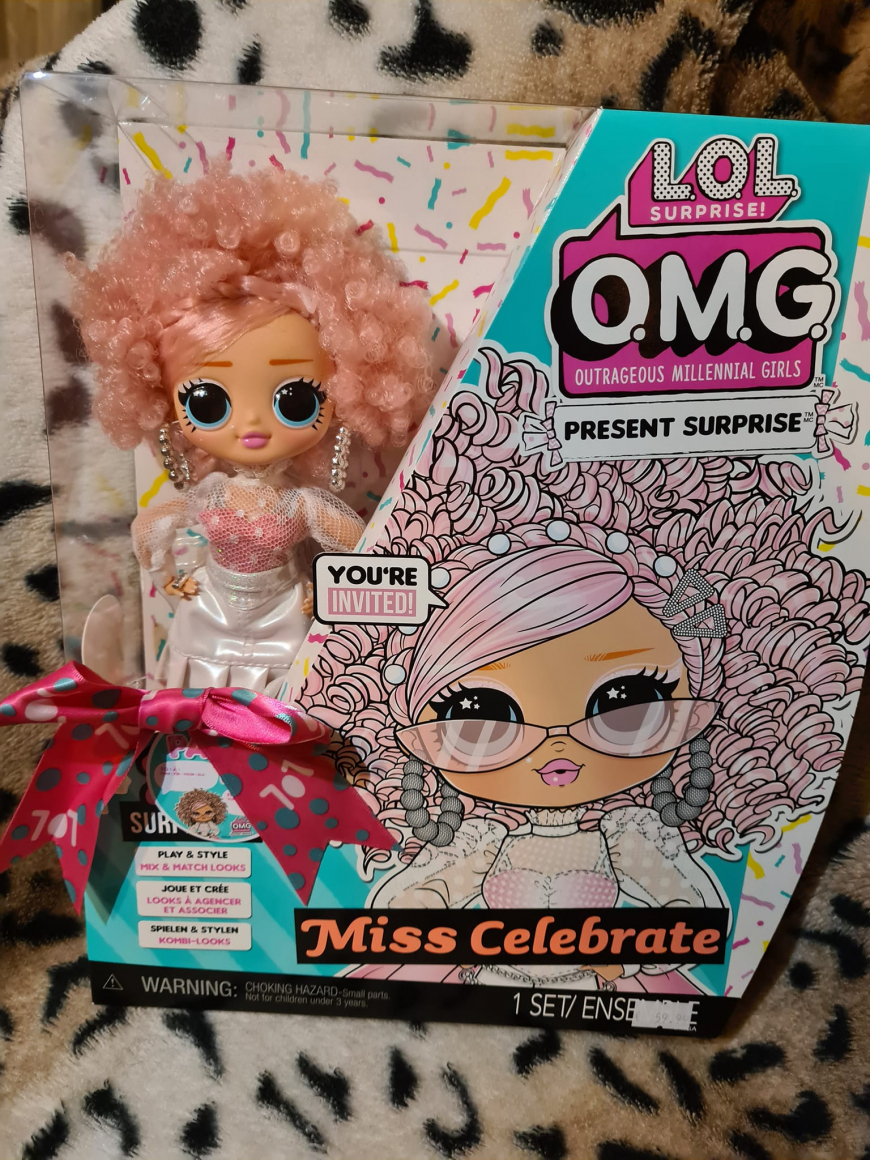LOL OMG Present Surprise Series 2 doll Miss Celebrate 2022 unboxing