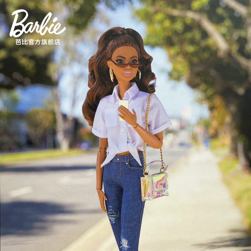 Barbie Signature BarbieStyle 4 Doll